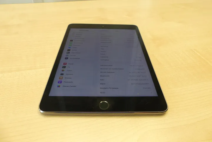 Apple - iPad mini 4 - 32 GB Modell: A1550